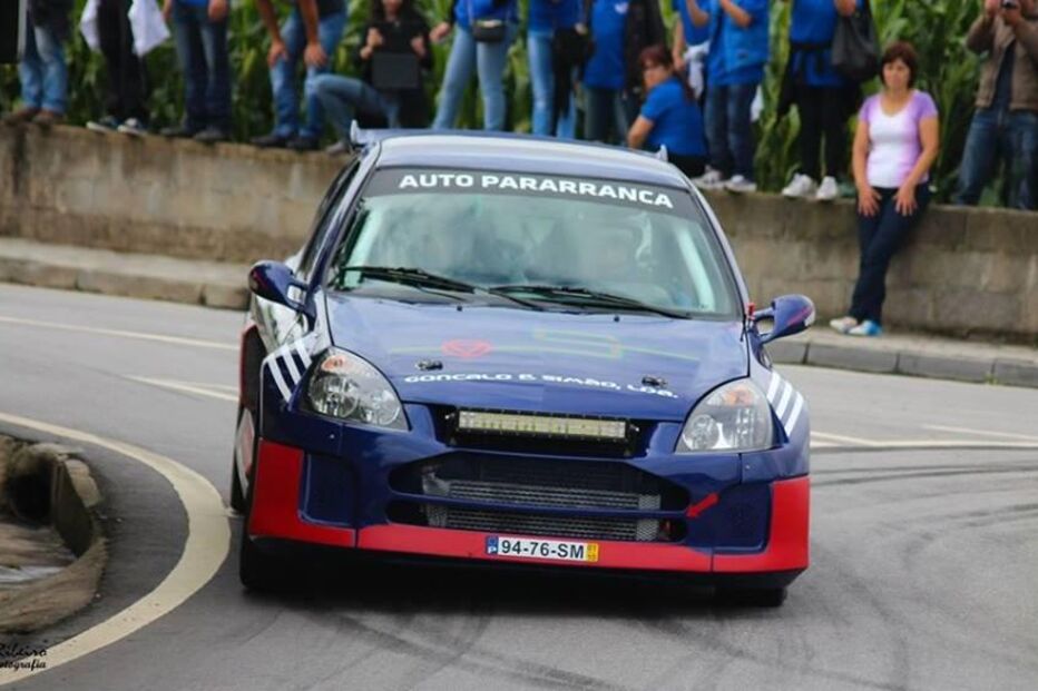 carro, despiste, acidente, mortos, feridos