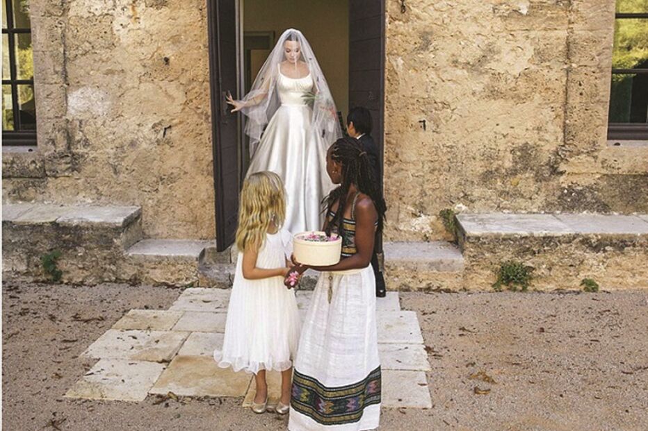 As fotos do casamento de Angelina e Brad Pitt