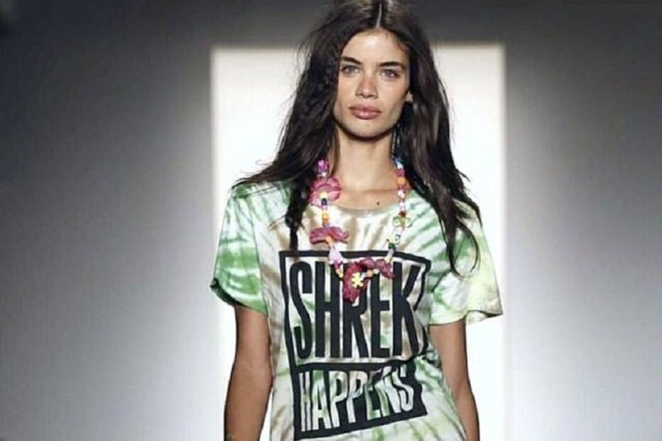 Sara Sampaio, Miley Cyrus