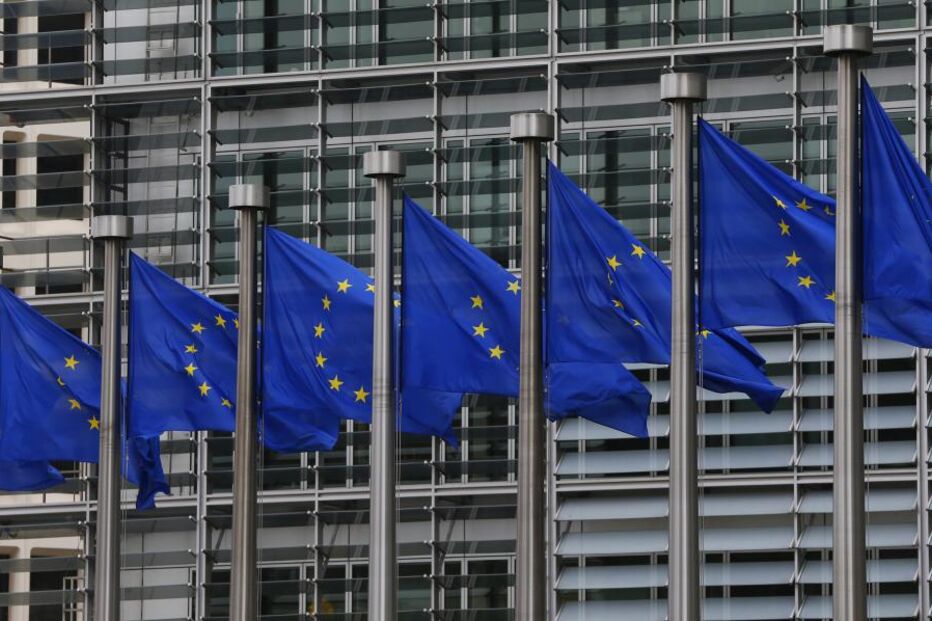 comissão europeia, europa, bandeiras