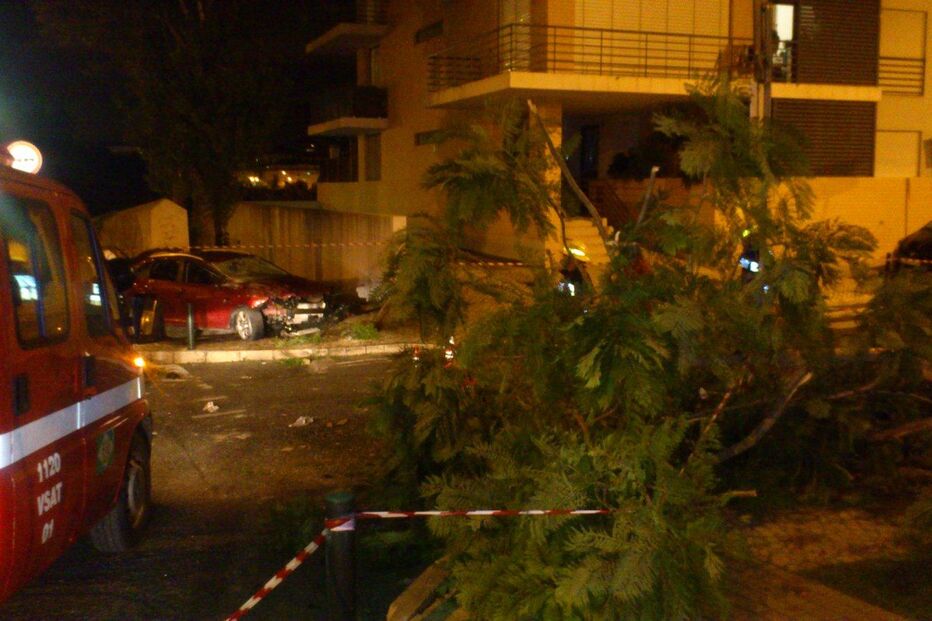 24-09-2014_21_17_59 13 carro.jpg