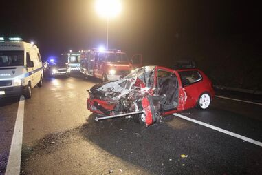 IC2, acidente, carro, ambulância, bombeiros
