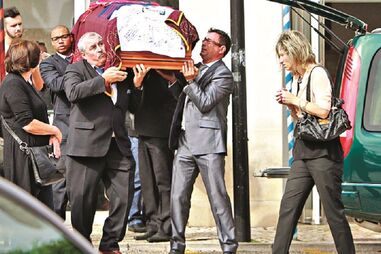 andré valente, linda a velha, velório