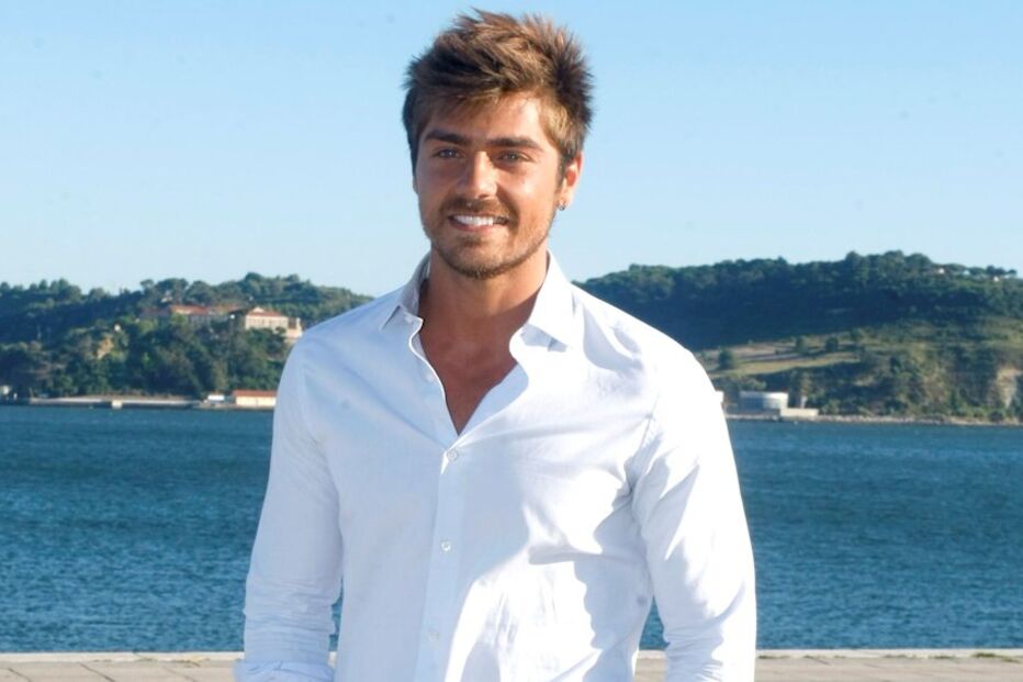 Lourenço Ortigão, casa, pais, assaltada