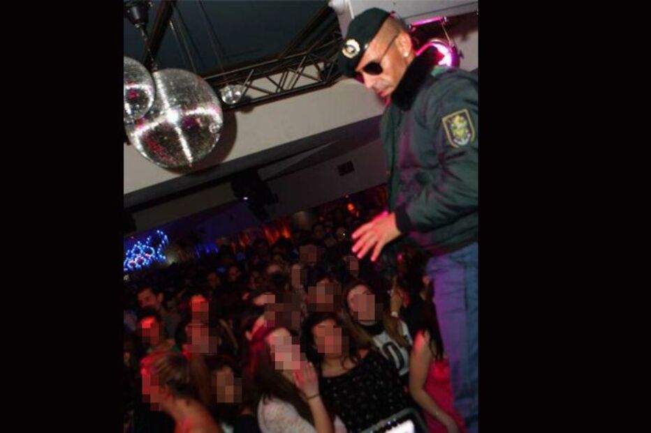 militar, gnr, suspenso, farda, strip, stripper