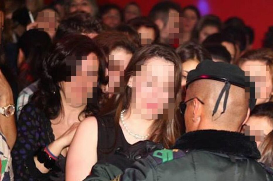 militar, gnr, suspenso, farda, strip, stripper