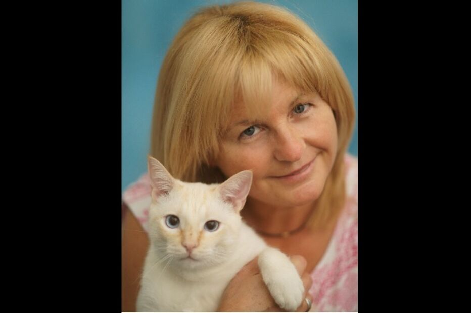 Emily Barata, Faruki