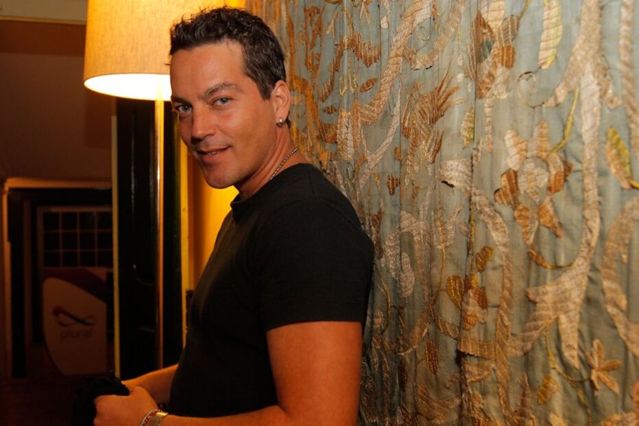 Rodrigo Menezes, morreu, sozinho, casa