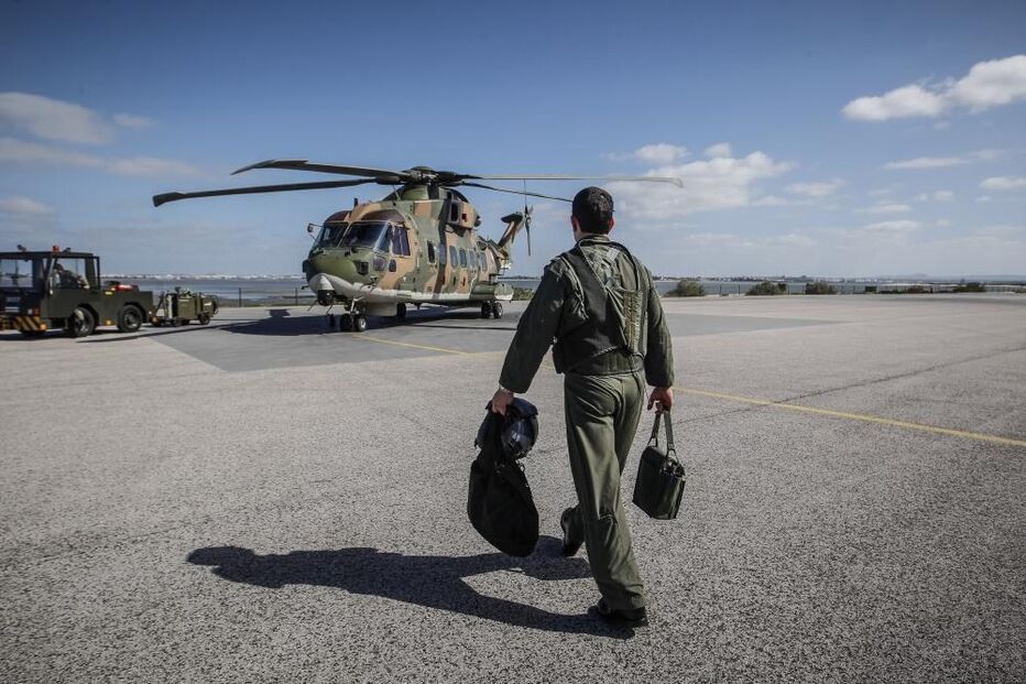 piloto, helicóptero, Base Aérea do Montijo,