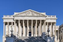 Senado dos EUA aprova acordo que visa pôr fim à paralisação orçamental