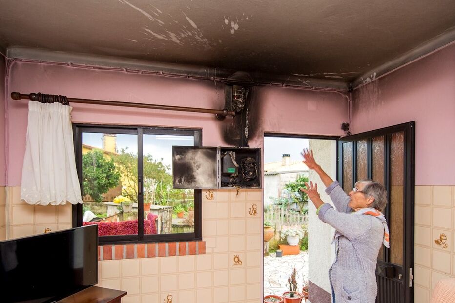 05-11-2014_00_42_02 14 raio cai.jpg