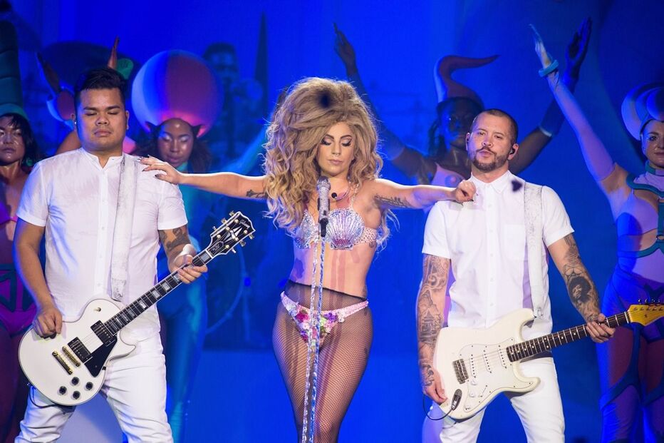 09-11-2014_22_51_27 43 gaga.jpg