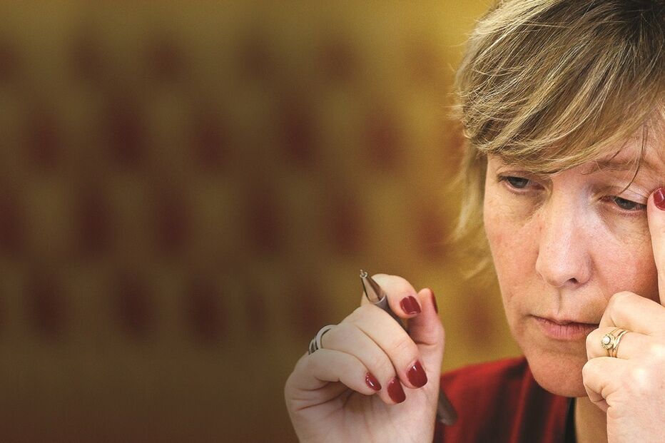 12-11-2014_23_24_52 40 ministra.jpg