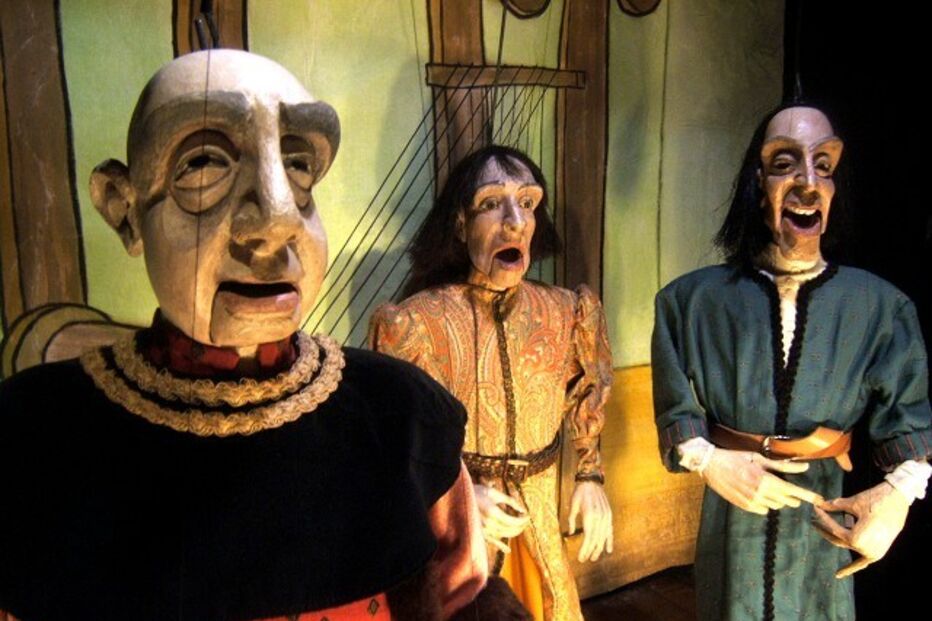 14-11-2014_15_10_14 O rei vai nu.jpg