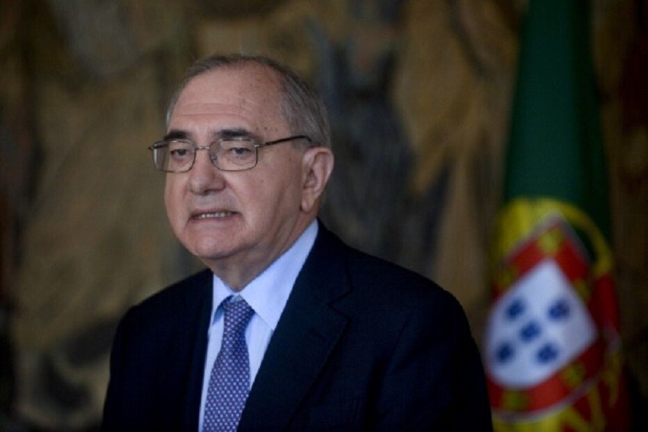 Rui manchete, Ministro
