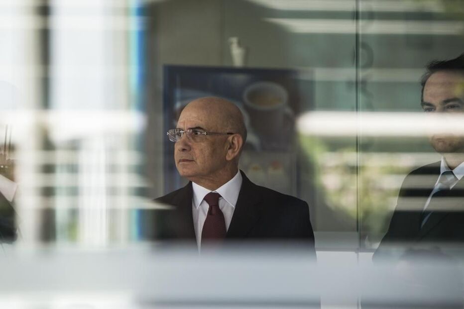 28-11-2014_19_26_10 Sérgio Lemos maio 2014 - Duarte Lima no Tribunal durante o inquérito ao homicídio de Rosalina Ribeiro.jpg