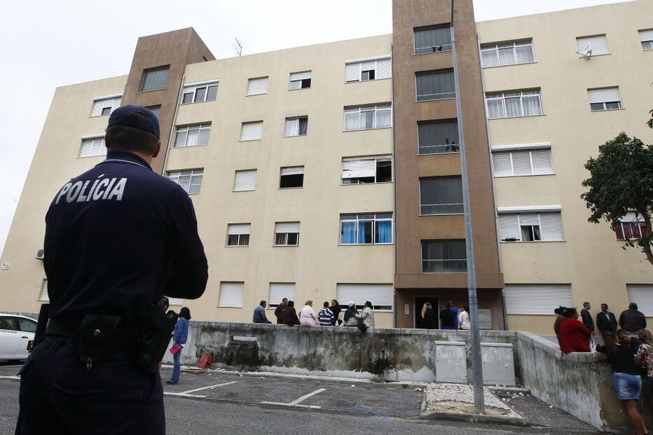 PSP, costas, Amadora, bairro Zambujal, 