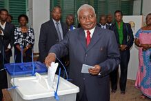 Armando Guebuza, moçambique