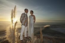 10-12-2014_17_16_58 2012 Jorge Leal Casamento surfista Garrett McNamara e Nicole Macias no farol da Nazaré.JPG