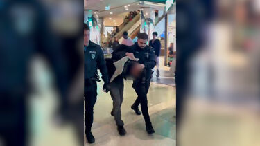 O momento em que suspeito de assalto no centro comercial Vasco da Gama é detido 