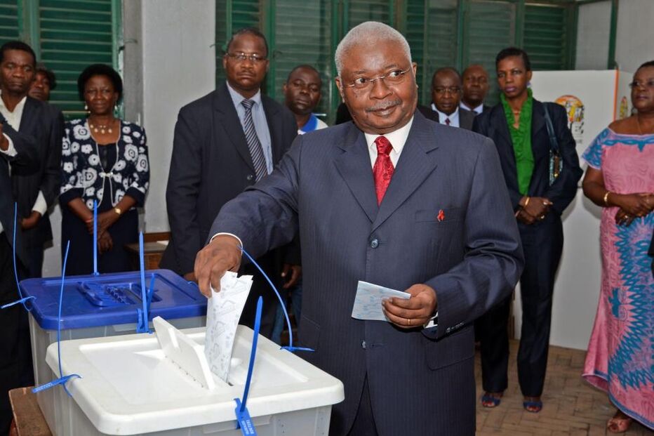 Armando Guebuza, moçambique