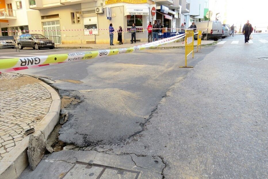 07-12-2014_22_04_40 11 canalizacao.jpg