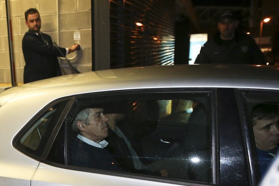 10-12-2014_22_48_26 8 socrates.jpg