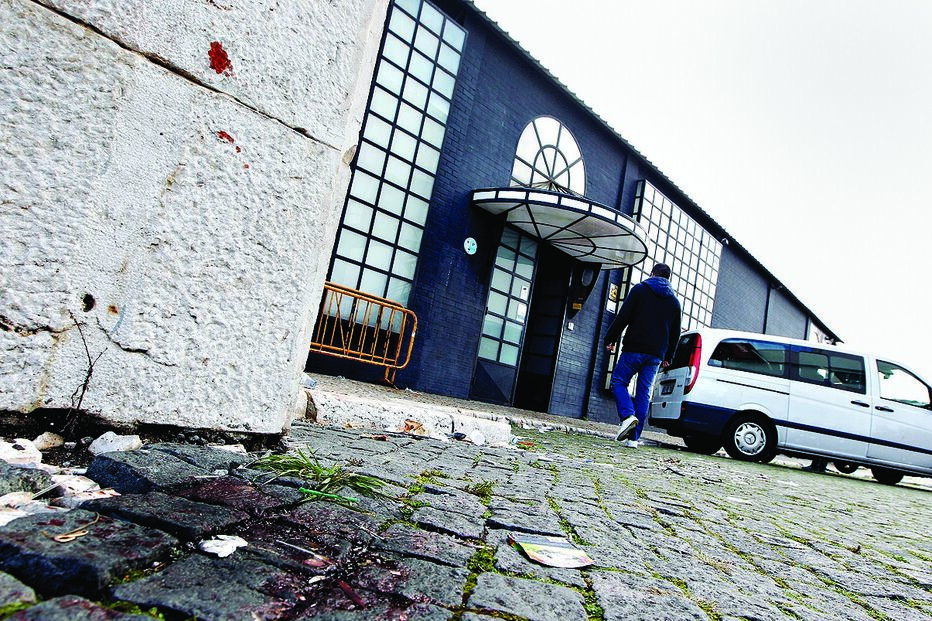 15-12-2014_00_56_10 13 facadas.jpg