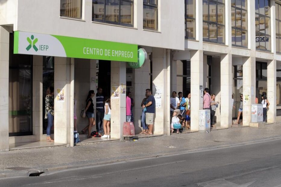 IEFP, Instituto do Emprego e Formação Profissional, vagas, professores, Ministério da Educação, educação, ensino, trabalho