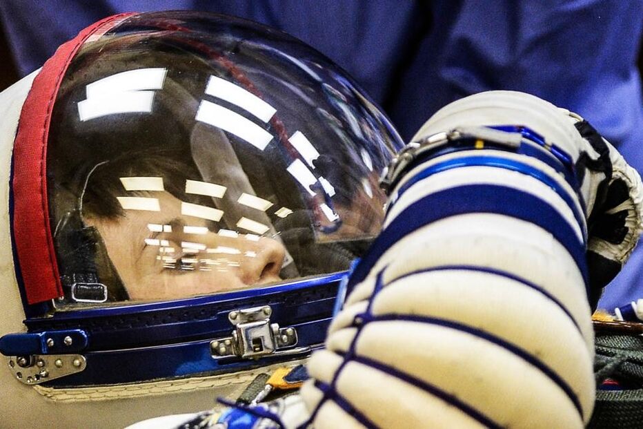 Estação Espacial Internacional, Samantha Cristoforetti, astronauta