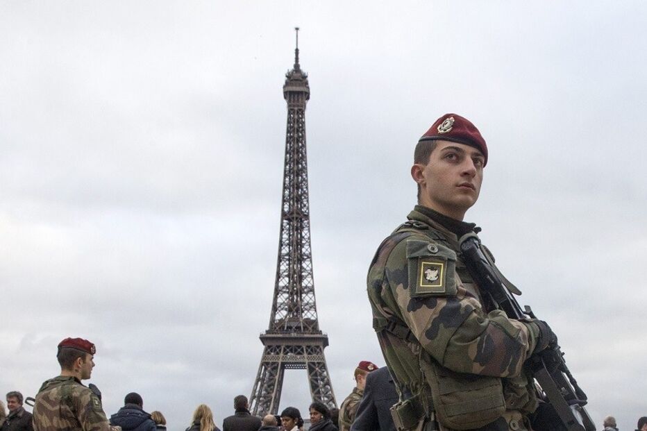 23-12-2014_21_31_34 28 frança.jpg