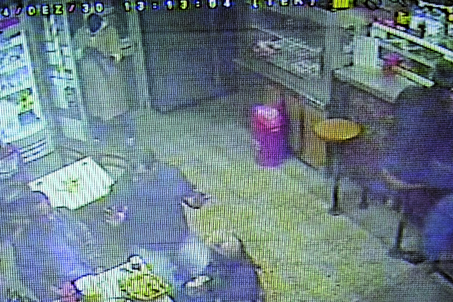 30-12-2014_23_45_45 11 assalto.jpg