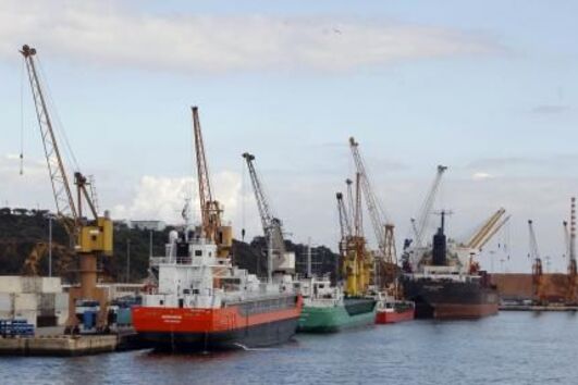 Segundo oficial da Marinha Mercante desaparece em alto-mar durante tirada marítima de cinco dias