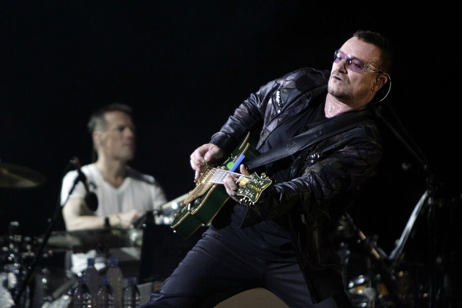03-01-2015_02_38_33 39 bono.jpg