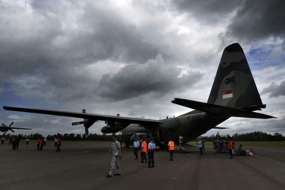 avião, Air Asia, desaparecidos