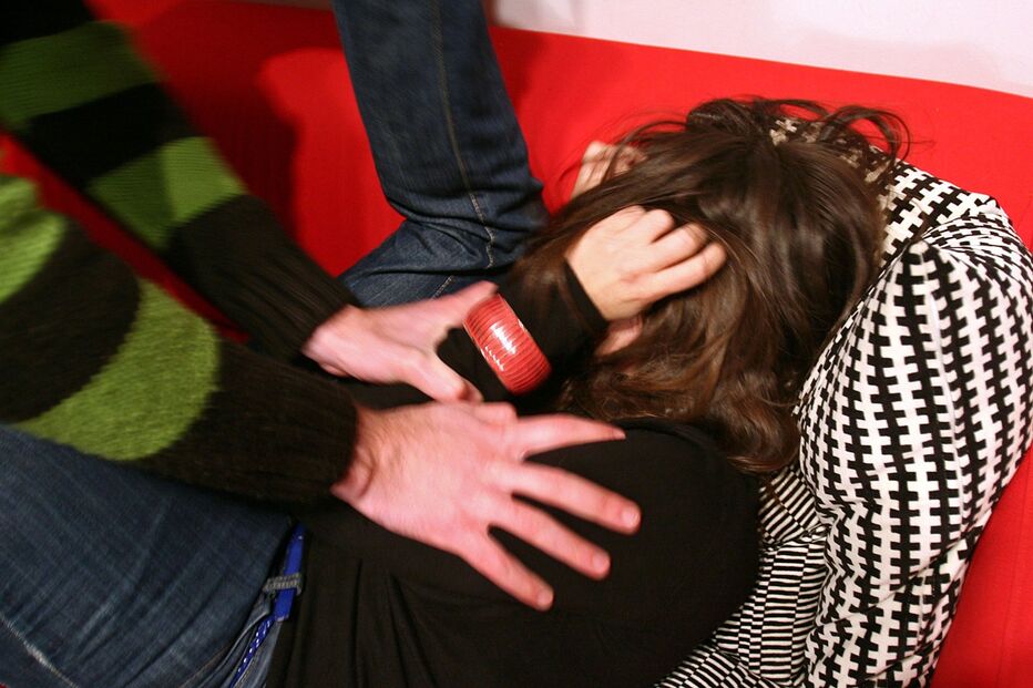 filha, violação, menor, abusos