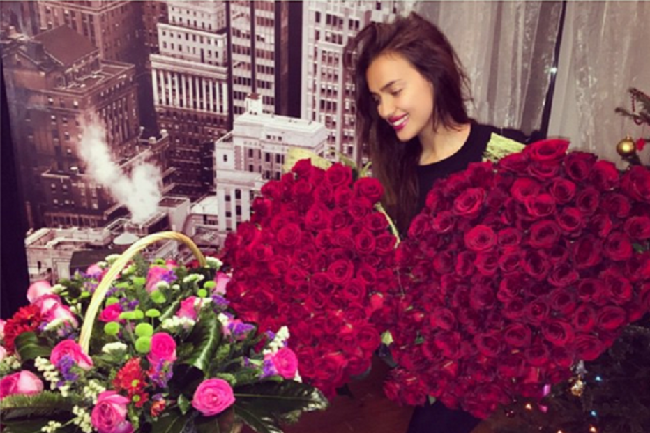 Irina Shayk, CR7, Cristiano Ronaldo, aniversário, rosas, flores
