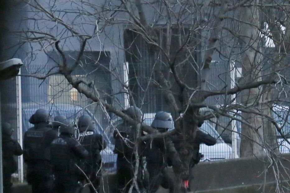 09-01-2015_17_08_51 assalto super.JPG