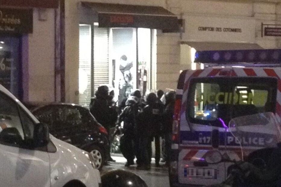 09-01-2015_18_30_02 B67FkzyIcAAfys7.jpg