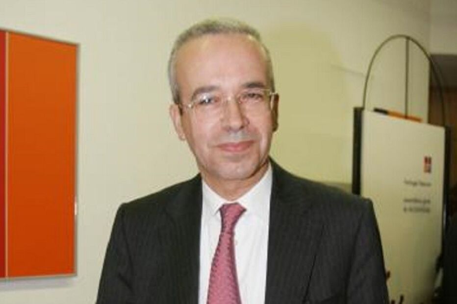 presidente, mesa da assembleia-geral, PT SGPS, António Menezes Cordeiro