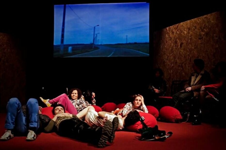 Comuna, bordel, privacidade