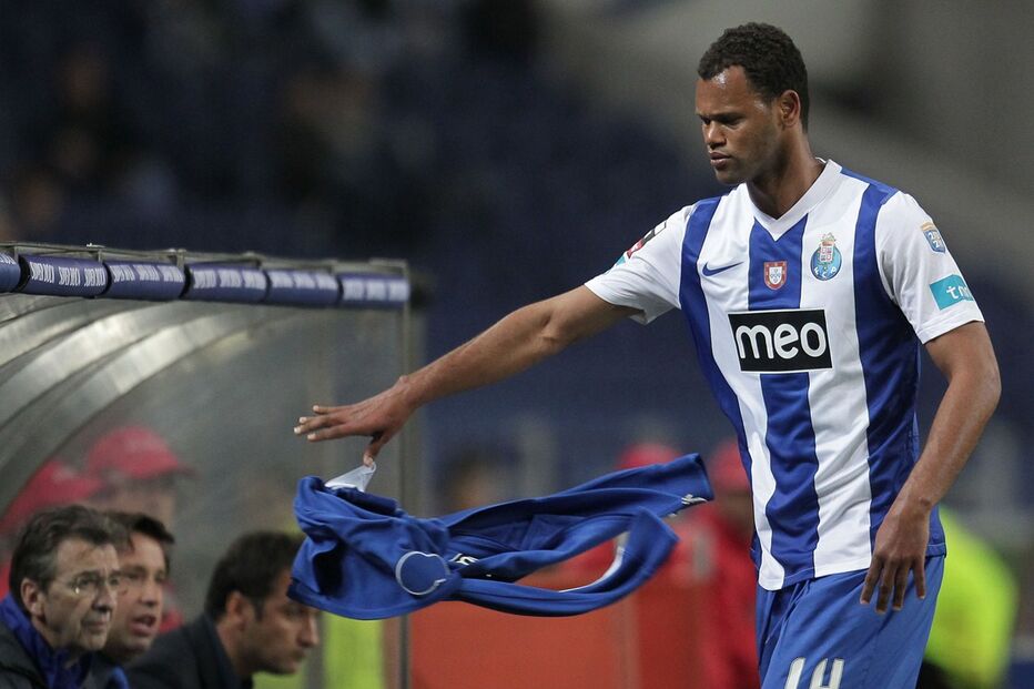 05-02-2015_01_55_59 32 rolando.jpg