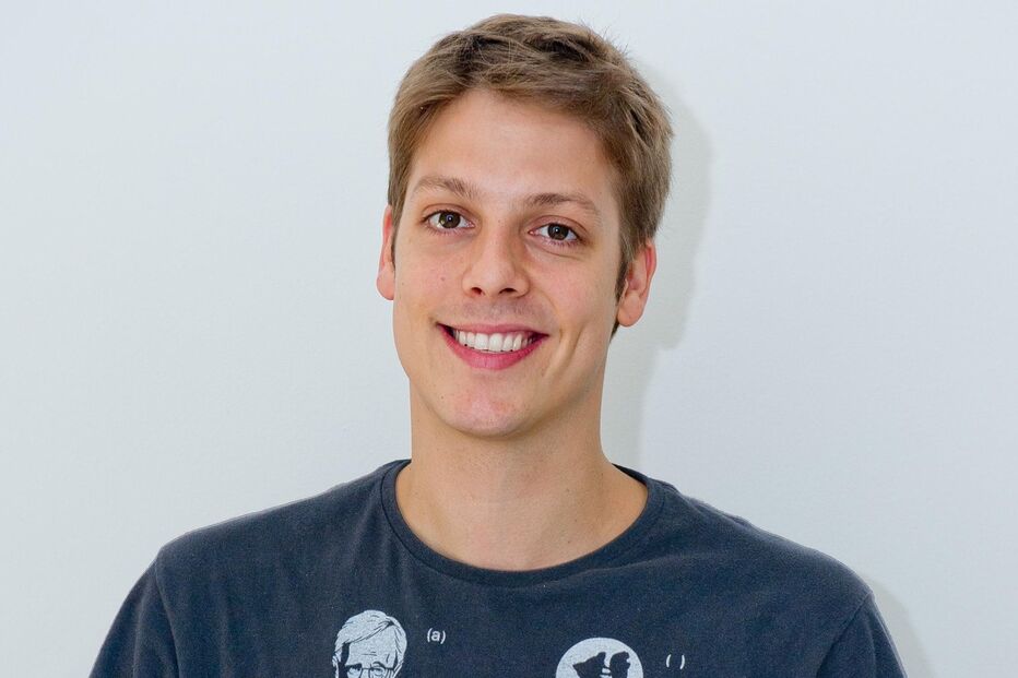 06-02-2015_01_59_53 40 porchat.jpg