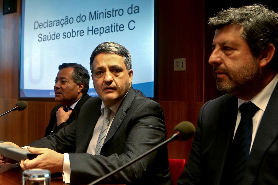 07-02-2015_03_35_36 10-11 hepatite C.jpg