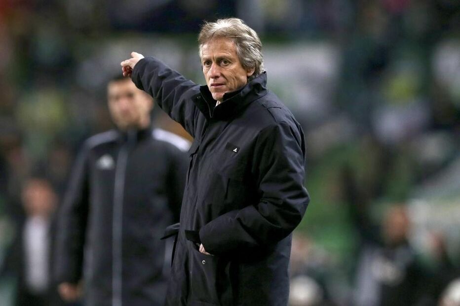 08-02-2015_21_01_22 jogo6 epa.JPG