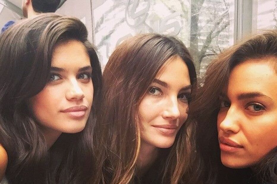 Sara Sampaio, Irina Shayk, noite, diversão, modelos