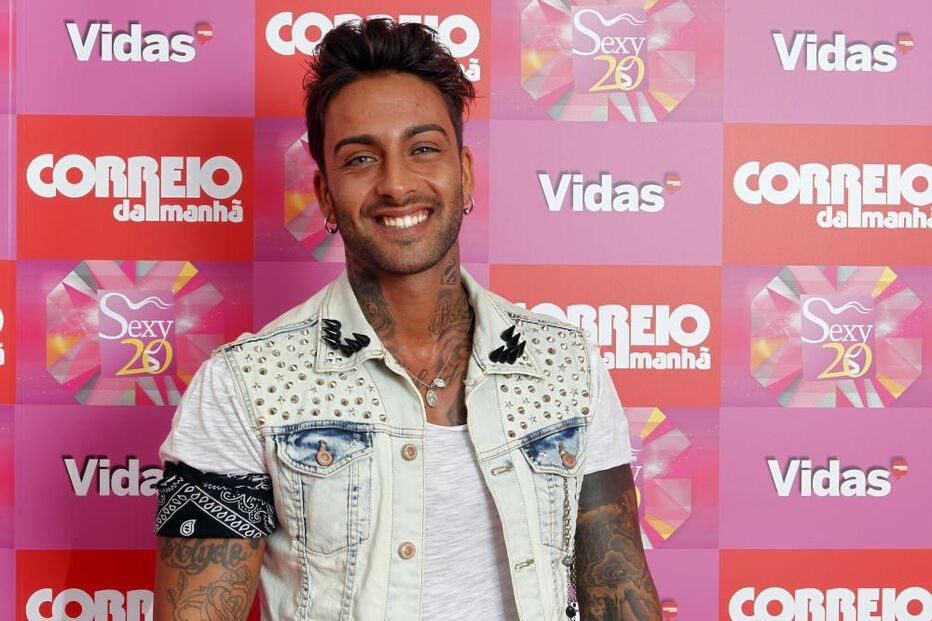 11-02-2015_17_55_44 carlos2.jpg