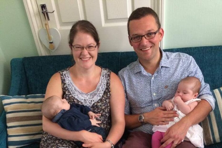 Donna Hillyers, Tim Hillyers