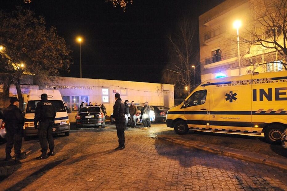 justiça, próprias, mãos