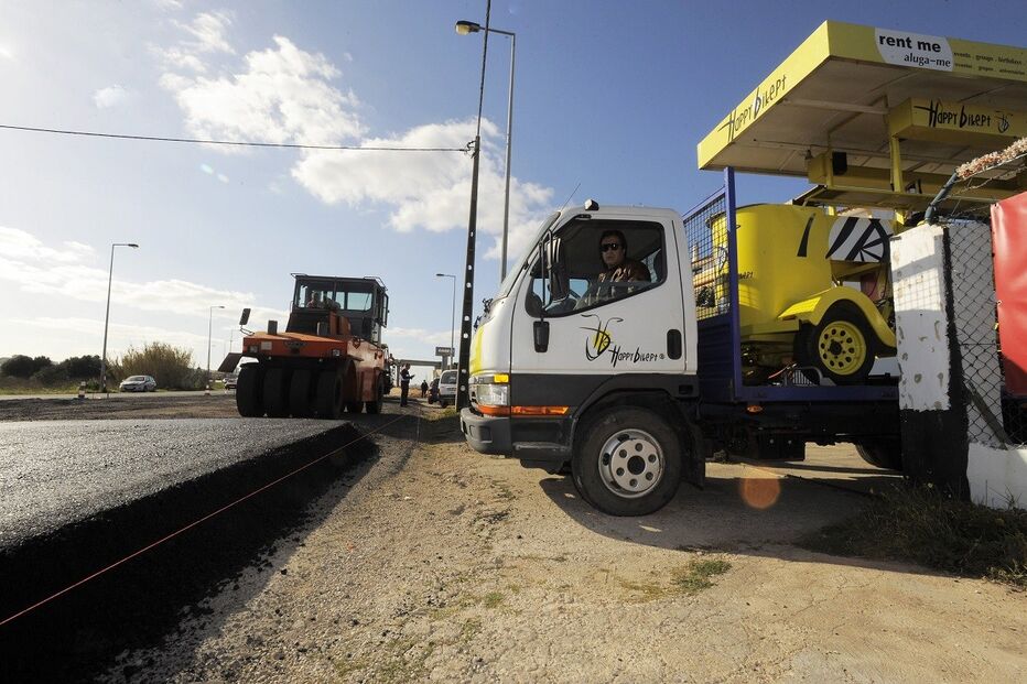 25-02-2015_01_21_34 11 obras.jpg